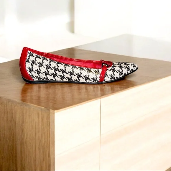 GUC! Kenneth Cole Reaction Flats - Picture 4 of 7